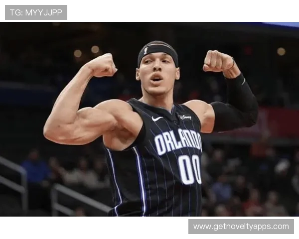 戈登三分神准狂砍50分 阿德尔曼盛赞其高效聪明出手极具自信