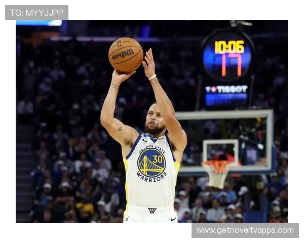 库里三分手感回暖10中5得16分4板3助 关键时刻助队友逆袭