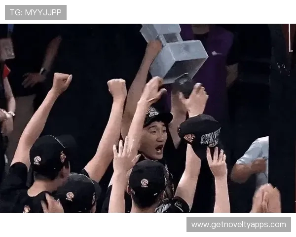 热身赛周琦贡献14分10板孙铭徽助攻12次 四川全运男篮力克璞园柏力力